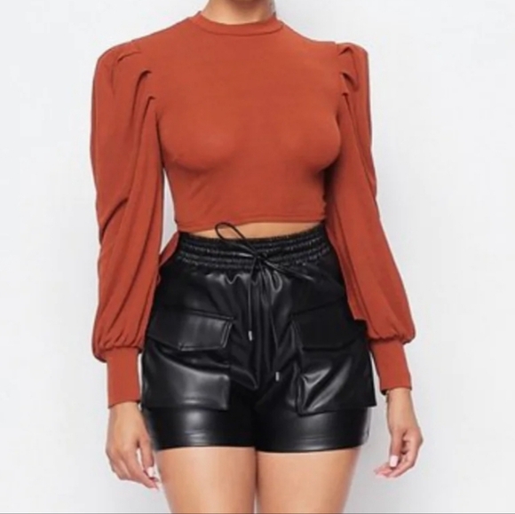 SEXY PUFF SLEEVE HIGH-LOW CROPPED BLOUSE95%POLYESTER 5%SPANDEX | - Picture 2 of 5